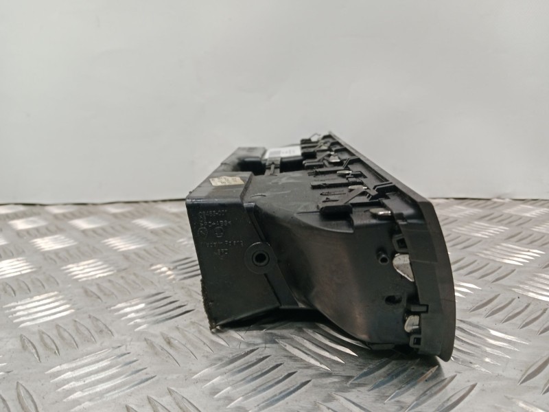 Recambio de rejilla aireadora para seat toledo iv (kg3) 1.6 tdi referencia OEM IAM 5JA820951B  