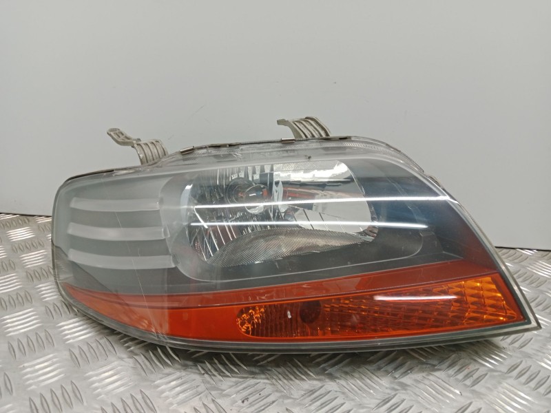 Recambio de faro derecho para chevrolet aveo / kalos hatchback (t200) 1.4 16v referencia OEM IAM 96408155  