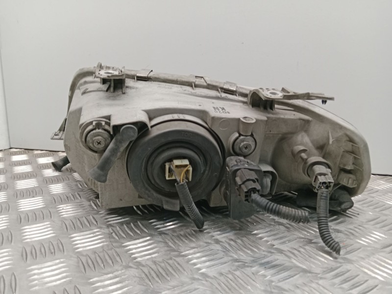 Recambio de faro derecho para chevrolet aveo / kalos hatchback (t200) 1.4 16v referencia OEM IAM 96408155  