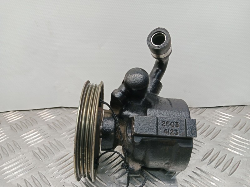 Recambio de bomba direccion para rover 400 ii hatchback (rt) 414 si referencia OEM IAM 26110566MD  