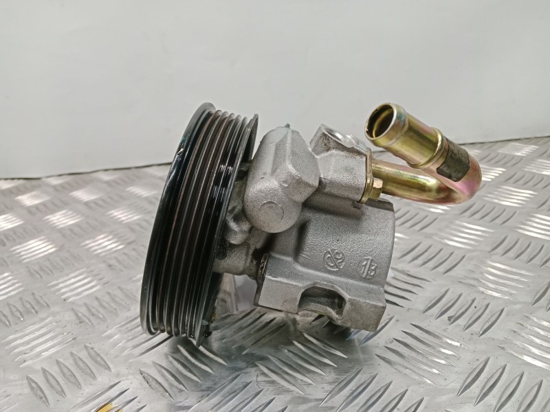 Recambio de bomba direccion para chevrolet aveo / kalos hatchback (t200) 1.4 16v referencia OEM IAM 540415  