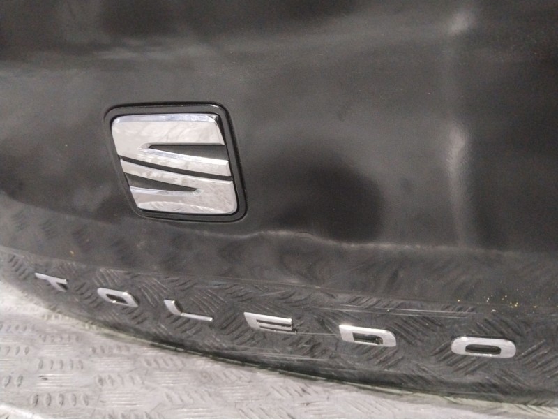 Recambio de porton trasero para seat toledo iv (kg3) 1.6 tdi referencia OEM IAM 6JH827023  