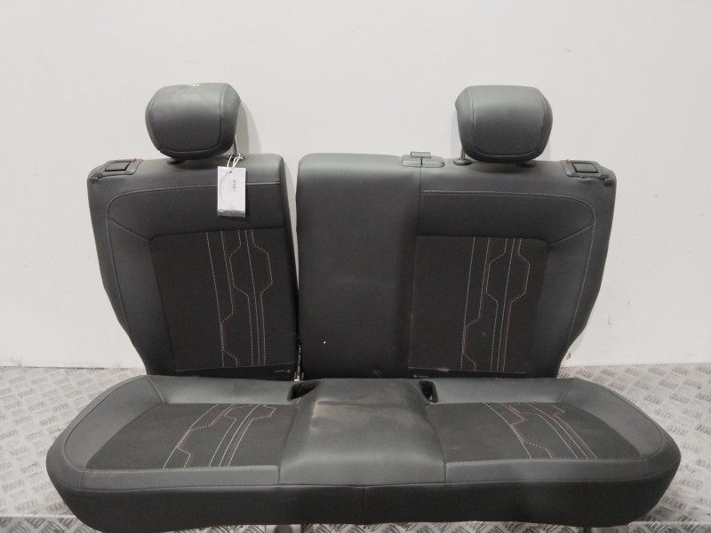 Recambio de asientos traseros para opel corsa d (s07) 1.2 (l08, l68) referencia OEM IAM   