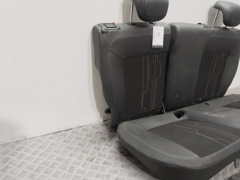 Recambio de asientos traseros para opel corsa d (s07) 1.2 (l08, l68) referencia OEM IAM   