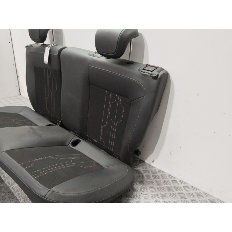 Recambio de asientos traseros para opel corsa d (s07) 1.2 (l08, l68) referencia OEM IAM   