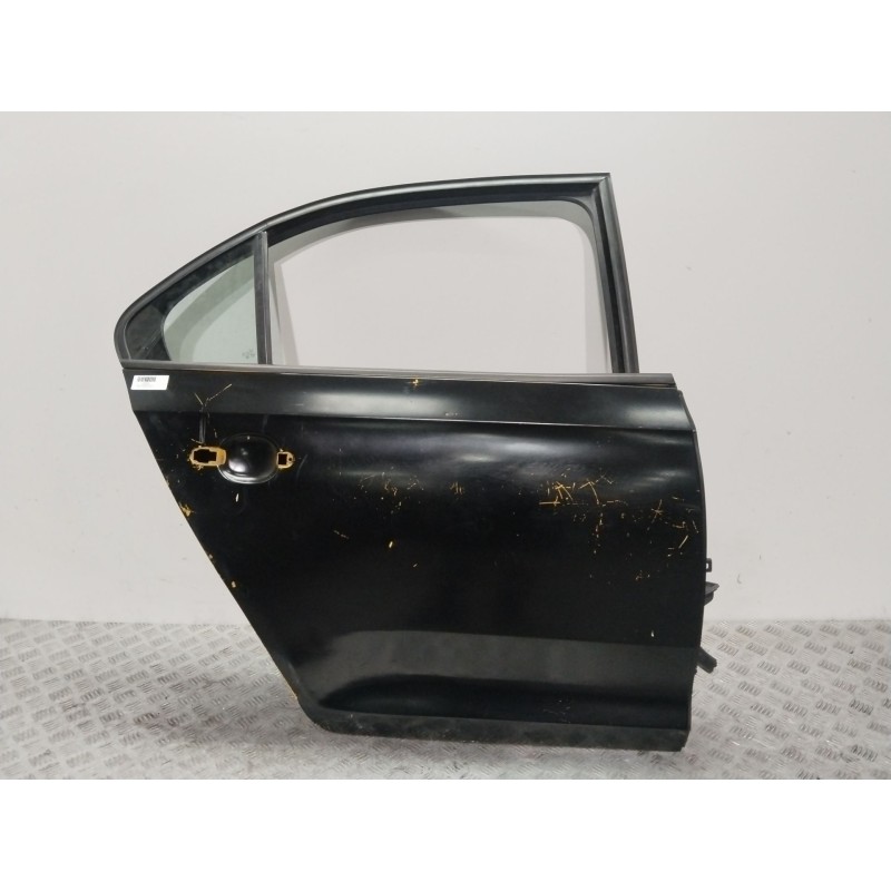 Recambio de puerta trasera derecha para seat toledo iv (kg3) 1.6 tdi referencia OEM IAM 5JA833056B  NEGRO