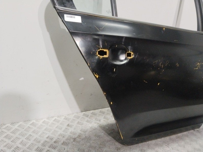 Recambio de puerta trasera derecha para seat toledo iv (kg3) 1.6 tdi referencia OEM IAM 5JA833056B  NEGRO