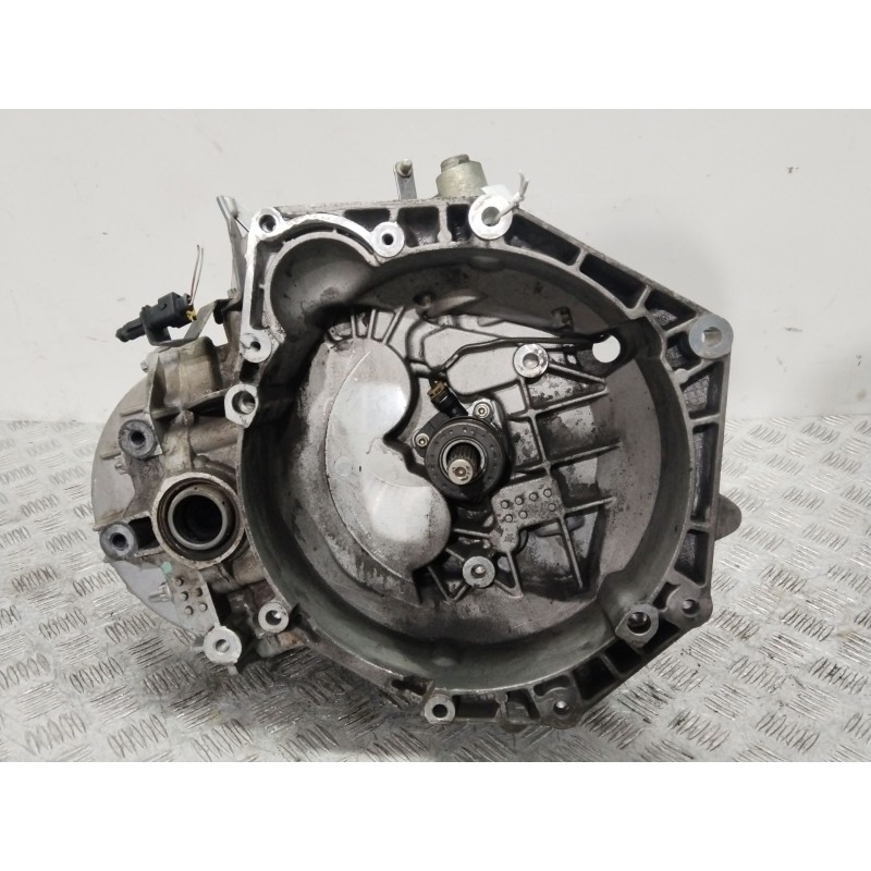 Recambio de caja cambios para opel zafira b furgoneta/monovolumen (a05) 1.9 cdti van (m75) referencia OEM IAM R3089B01  M32