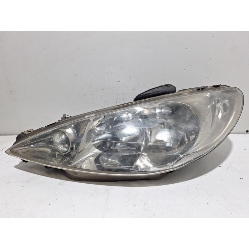 Recambio de faro izquierdo para peugeot 206 hatchback (2a/c) 1.4 16v referencia OEM IAM 6204S9  