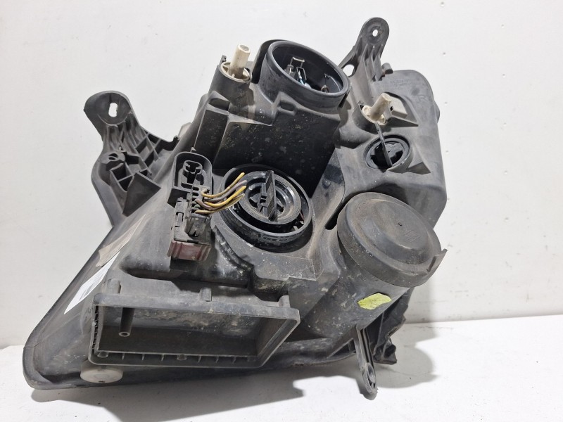 Recambio de faro derecho para opel meriva a monospace (x03) 1.7 cdti (e75) referencia OEM IAM 93321053GL   Recambio de faro derecho para opel meriva a monospace (x03) 1.7 cdti (e75) referencia OEM IAM 93321053GL