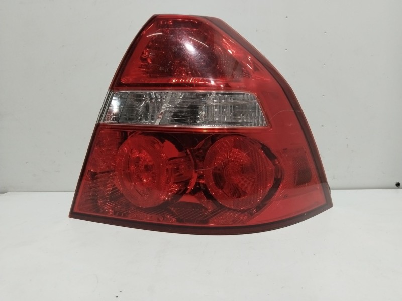Recambio de piloto trasero derecho para chevrolet aveo / kalos sedán (t200) 1.4 referencia OEM IAM 200611   Recambio de piloto trasero derecho para chevrolet aveo / kalos sedán (t200) 1.4 referencia OEM IAM 200611