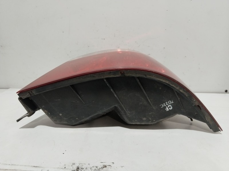 Recambio de piloto trasero derecho para chevrolet aveo / kalos sedán (t200) 1.4 referencia OEM IAM 200611   Recambio de piloto trasero derecho para chevrolet aveo / kalos sedán (t200) 1.4 referencia OEM IAM 200611