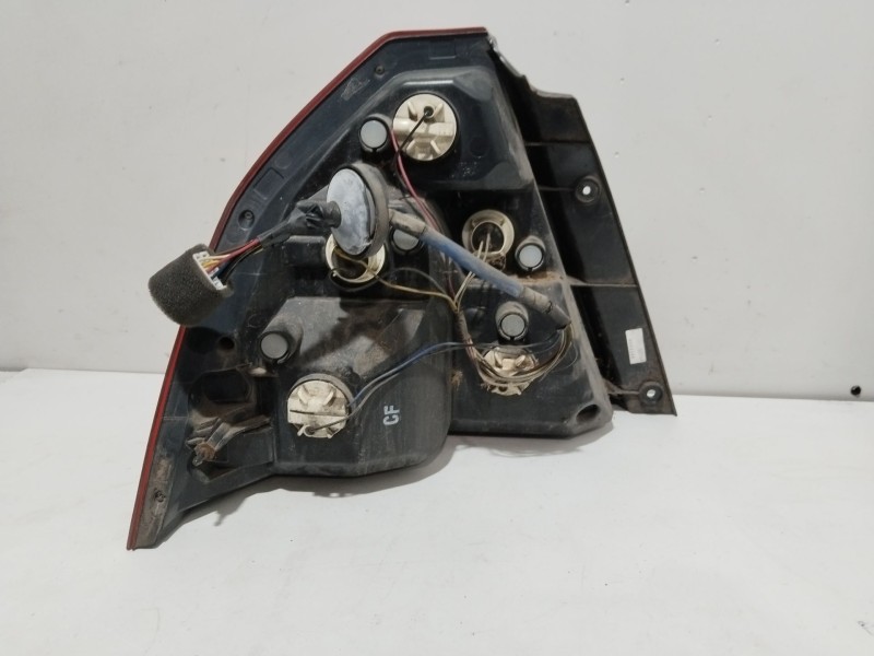 Recambio de piloto trasero derecho para chevrolet aveo / kalos sedán (t200) 1.4 referencia OEM IAM 200611   Recambio de piloto trasero derecho para chevrolet aveo / kalos sedán (t200) 1.4 referencia OEM IAM 200611