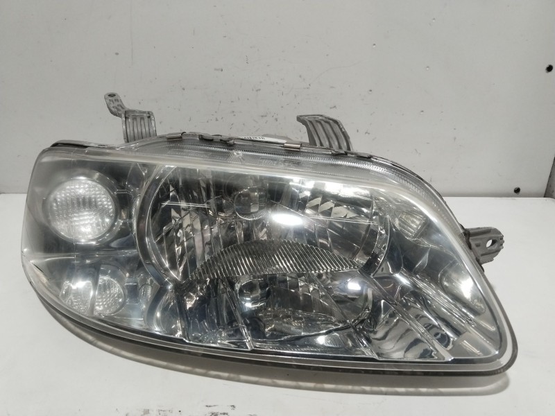Recambio de faro derecho para daewoo kalos sedán (klas) 1.4 referencia OEM IAM 0301002030  