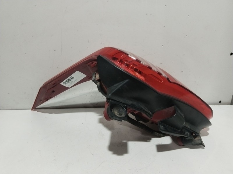 Recambio de piloto trasero derecho para peugeot 5008 (0u_, 0e_) 1.6 hdi referencia OEM IAM 9672666680  26120202