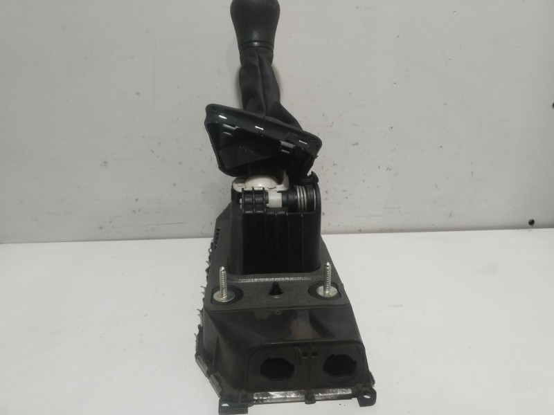 Recambio de palanca cambio para seat toledo iv (kg3) 1.6 tdi referencia OEM IAM 5JA711049A  