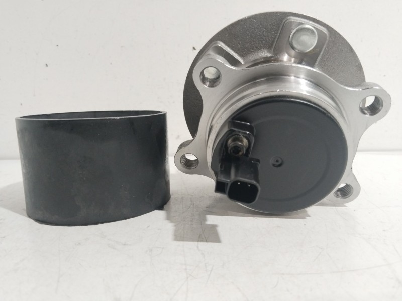 Recambio de kit rodamiento para ford focus iii turnier 1.0 ecoboost referencia OEM IAM 1637950080  