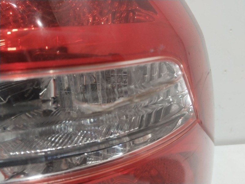 Recambio de piloto trasero derecho para chevrolet aveo / kalos sedán (t200) 1.4 referencia OEM IAM 200611   Recambio de piloto trasero derecho para chevrolet aveo / kalos sedán (t200) 1.4 referencia OEM IAM 200611