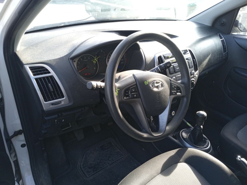 hyundai i20 i (pb, pbt) del año 2012 hyundai i20 i (pb, pbt) del año 2012