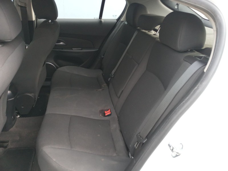 chevrolet cruze hatchback (j305) del año 2012