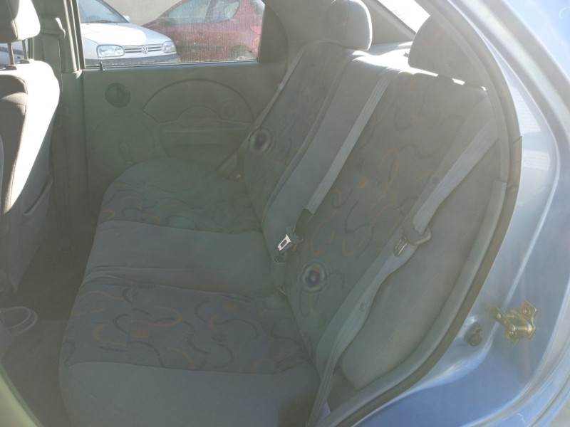 daewoo kalos sedán (klas) del año 2003