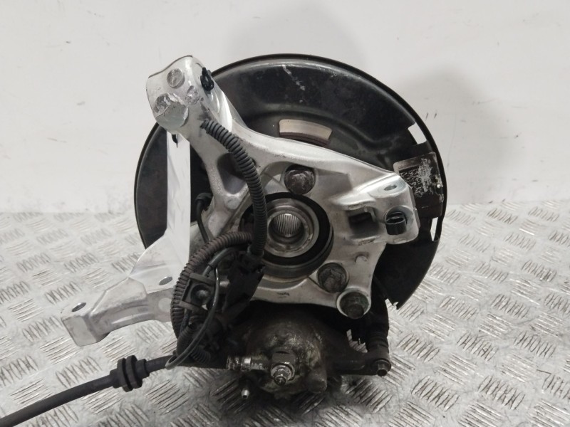 Recambio de mangueta delantera derecha para opel astra j (p10) 1.6 (68) referencia OEM IAM 13319481  