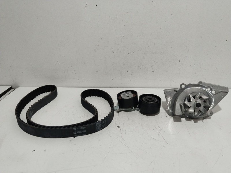Recambio de kit de distribucion para peugeot 306 (7b, n3, n5) 1.8 16v referencia OEM IAM 1611899480  