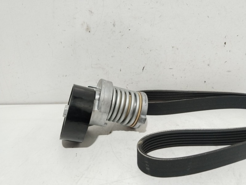 Recambio de kit de distribucion para material nuevo referencia OEM IAM 1648204580  