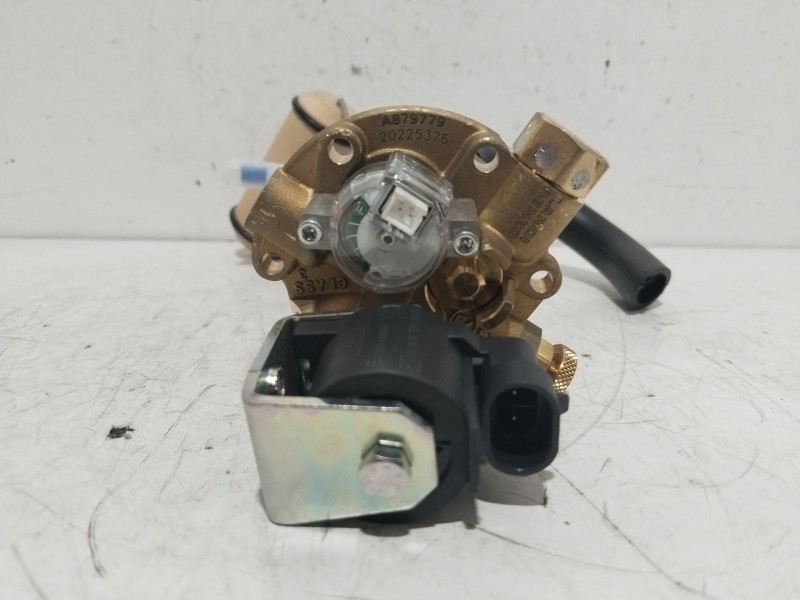 Recambio de polivalvula para material nuevo referencia OEM IAM 1611631980  