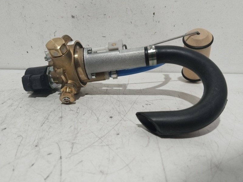 Recambio de polivalvula para material nuevo referencia OEM IAM 1611631980  