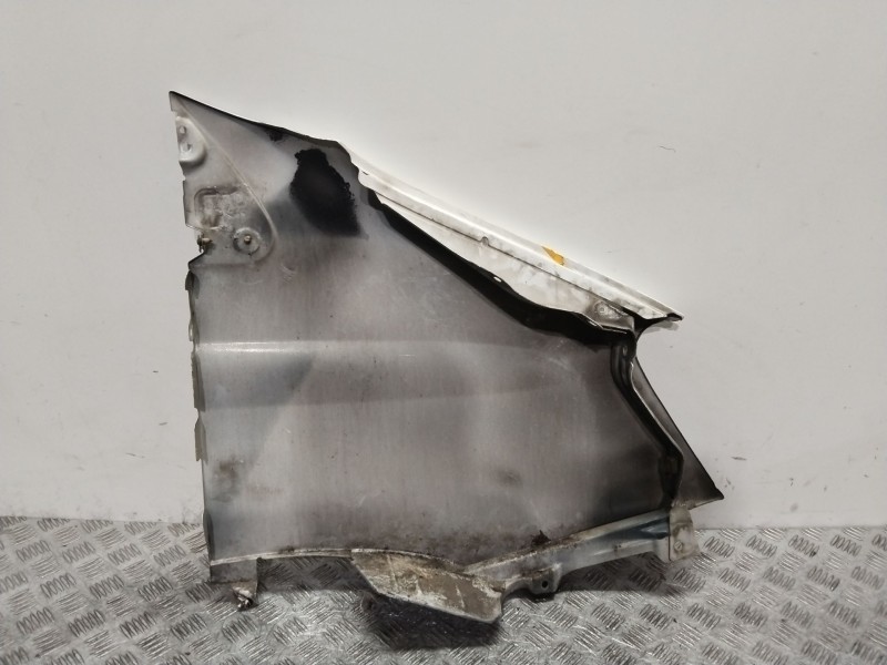 Recambio de aleta delantera izquierda para iveco daily iv furgoneta 35c10, 35s10 referencia OEM IAM 5801352974  