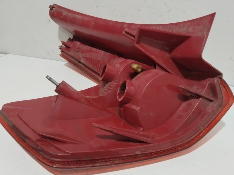 Recambio de piloto trasero derecho para citroën c4 i (lc_) 1.4 16v referencia OEM IAM 9655863980   Recambio de piloto trasero derecho para citroën c4 i (lc_) 1.4 16v referencia OEM IAM 9655863980