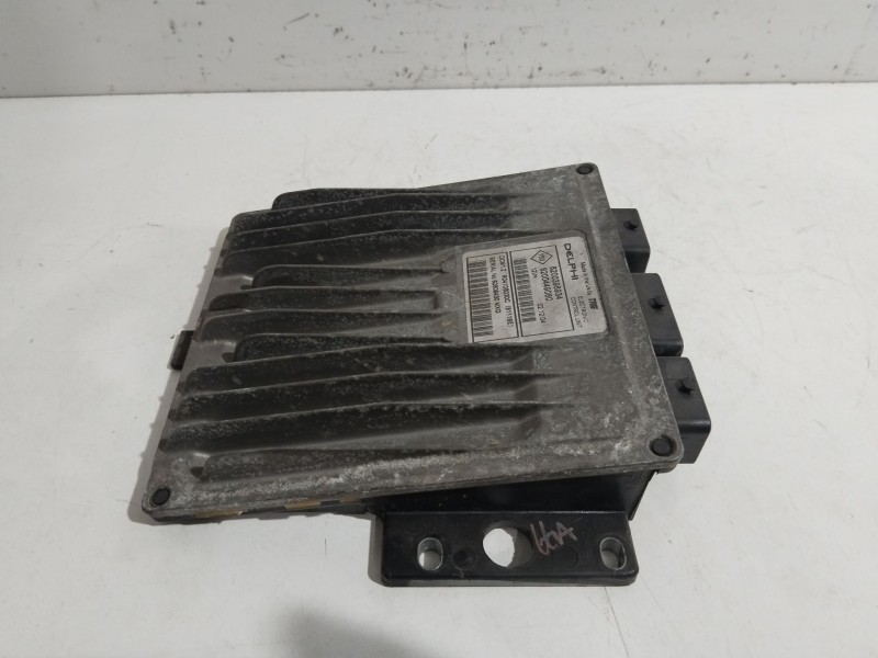 Recambio de centralita motor uce para renault modus confort dynamique referencia OEM IAM   