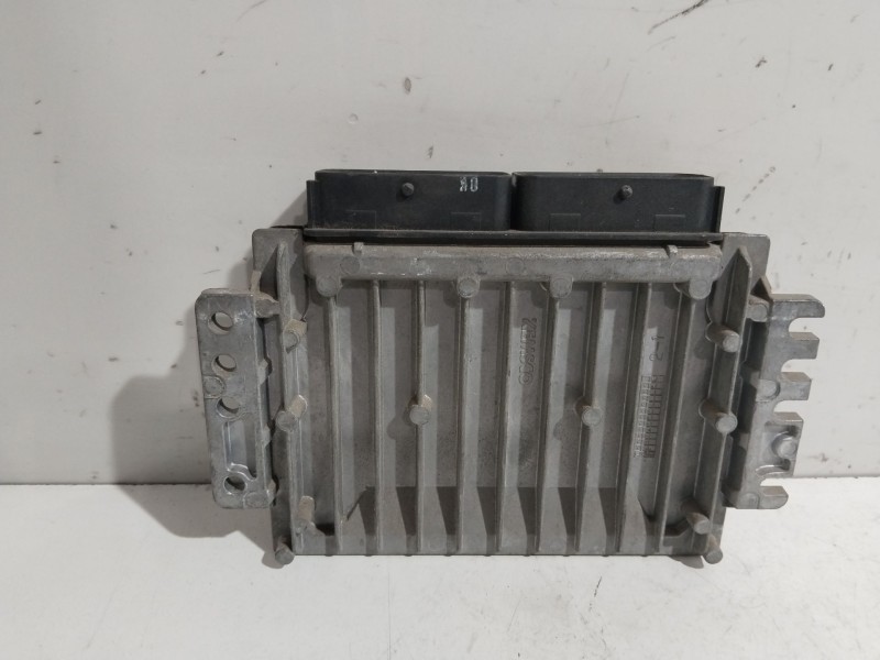 Recambio de centralita motor uce para daewoo kalos 1.2 se referencia OEM IAM 96376653  