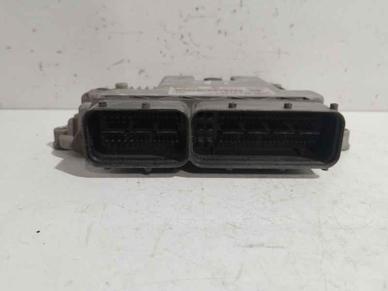 Recambio de centralita motor uce para kia cee´d active referencia OEM IAM 391032A710  