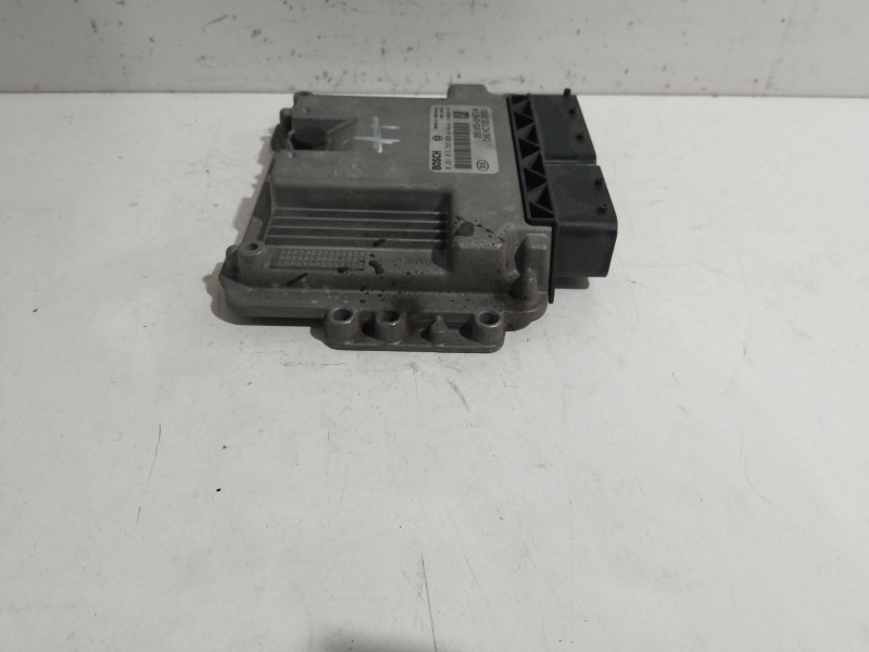 Recambio de centralita motor uce para kia cee´d active referencia OEM IAM 391032A710  