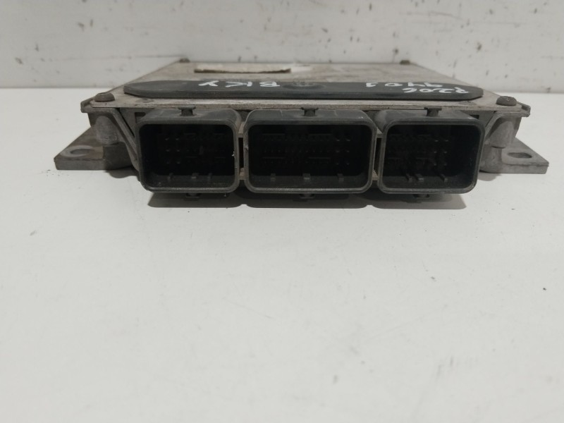 Recambio de centralita motor uce para peugeot 206 berlina xr referencia OEM IAM 9642597680 16447034 IAW48P270