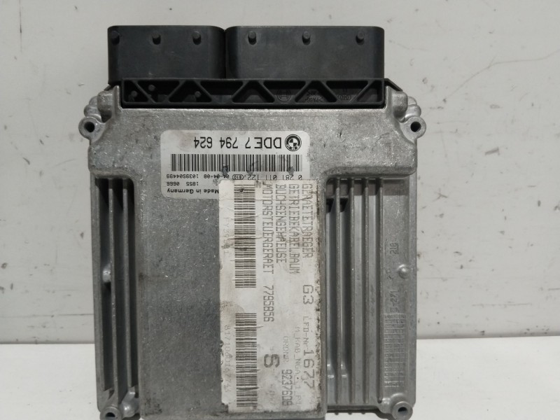 Recambio de centralita motor uce para bmw serie 3 berlina (e46) 320d referencia OEM IAM 13617795188  