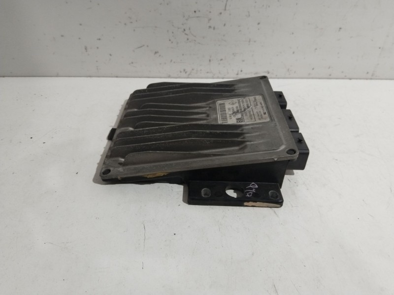 Recambio de centralita motor uce para nissan micra (k12e) acenta referencia OEM IAM 23710AY91A  