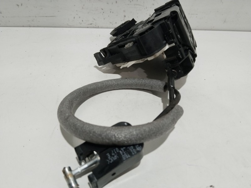 Recambio de cerradura puerta trasera derecha para seat toledo iv (kg3) 1.6 tdi referencia OEM IAM 5TA839016Q  