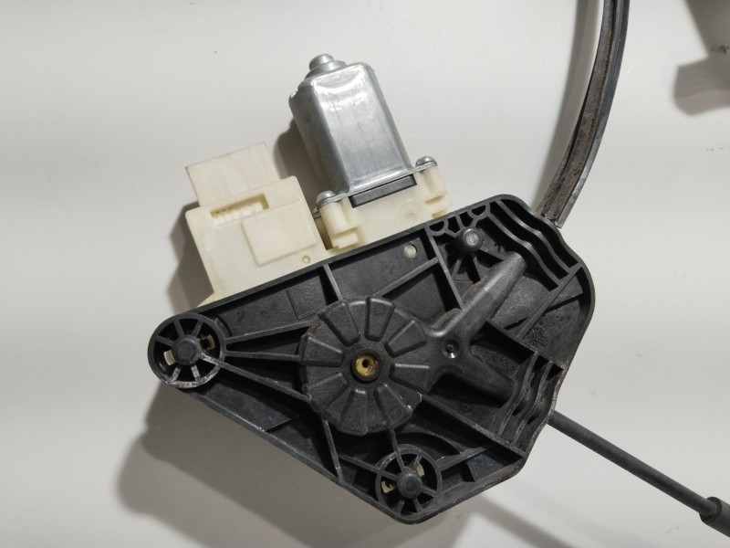 Recambio de elevalunas trasero izquierdo para seat toledo iv (kg3) 1.6 tdi referencia OEM IAM 5JA839461A  