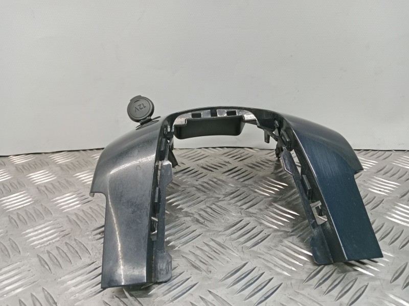 Recambio de moldura para peugeot 5008 (0u_, 0e_) 1.6 hdi referencia OEM IAM 9686531177  