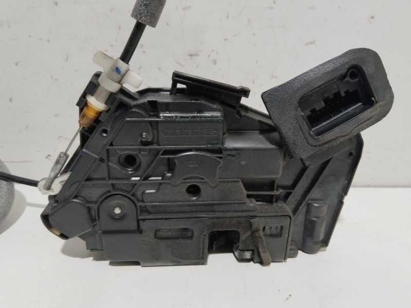 Recambio de cerradura puerta delantera derecha para seat toledo iv (kg3) 1.6 tdi referencia OEM IAM 5TB837016E  