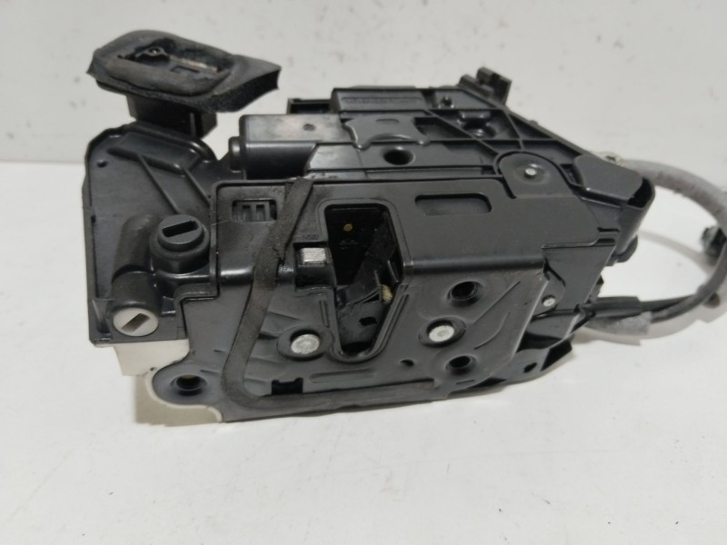 Recambio de cerradura puerta trasera izquierda para seat toledo iv (kg3) 1.6 tdi referencia OEM IAM 5TA839015L  