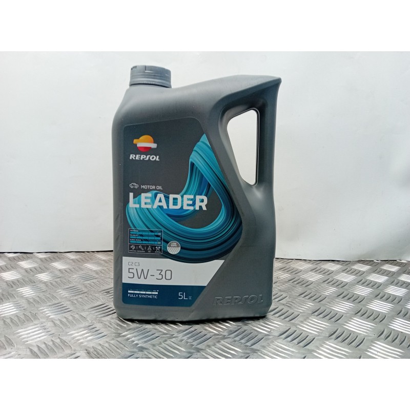 Recambio de aceite 5w-30 para material nuevo referencia OEM IAM REPSOLLEADER REPSOL LEADER 