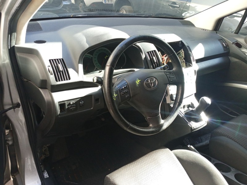 toyota corolla verso (zer_, zze12_, r1_) del año 2009