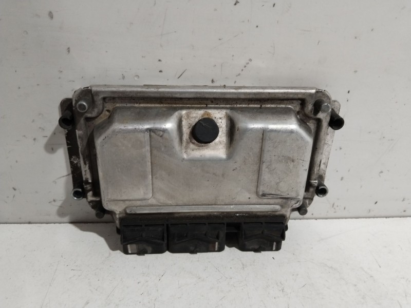 Recambio de centralita motor uce para peugeot 206 sw xs referencia OEM IAM   