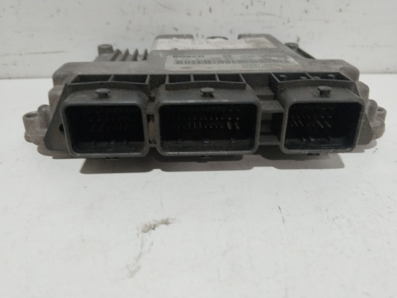 Recambio de centralita motor uce para renault scenic ii authentique referencia OEM IAM   
