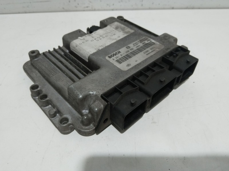 Recambio de centralita motor uce para renault scenic ii authentique referencia OEM IAM   