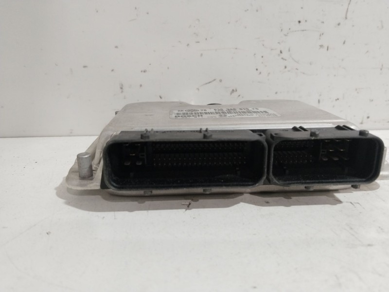 Recambio de centralita motor uce para volkswagen passat berlina (3c2) edition referencia OEM IAM 038906019KD  0281011205